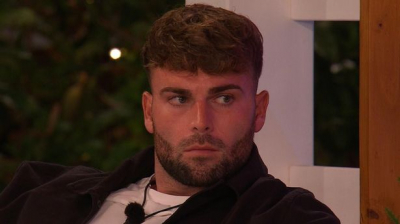Love Island Drama: Tom Clare Reacts to Fan Desire for Callum and Molly&#039;s Reunion on ITV&#039;s Hit Show
